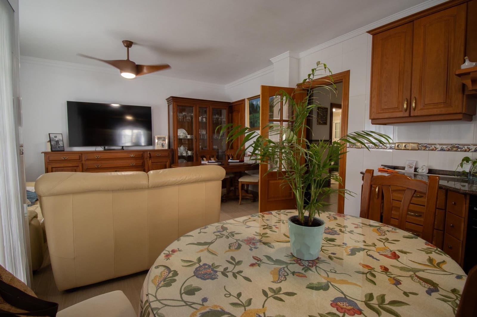 6 sypialnia Willa na sprzedaż w Competa z garażem - 390 000 € (Ref: 9994422)