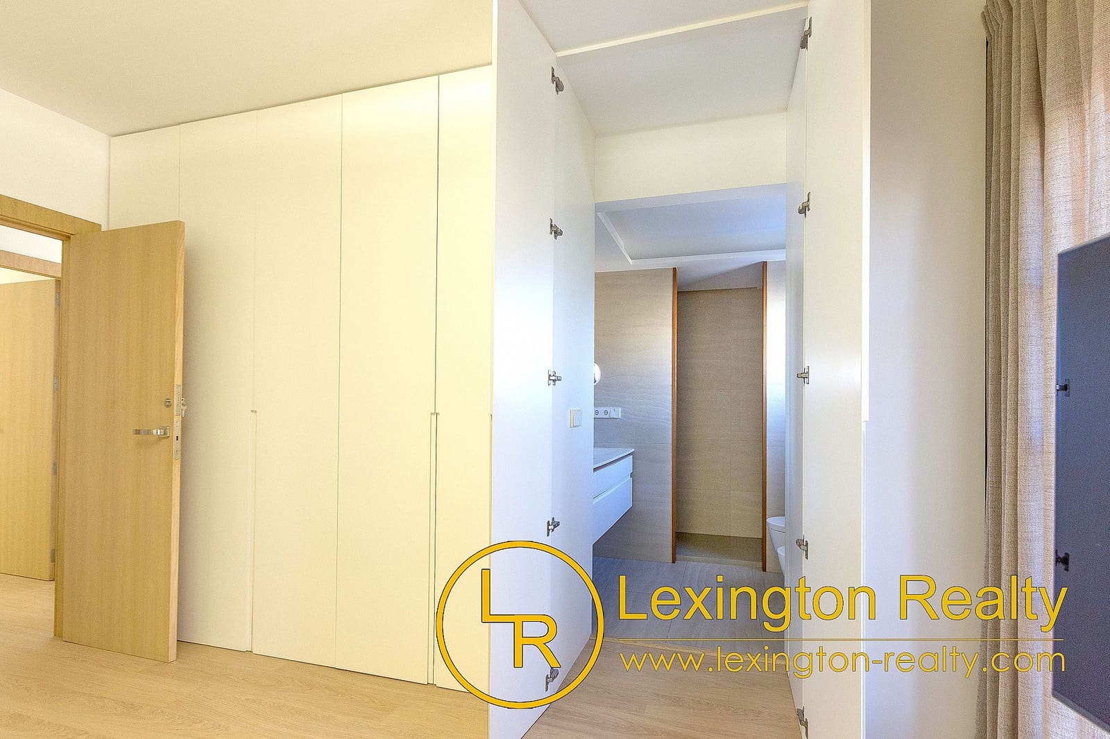 4 soveværelse Semi-Rækkehus til salg i Valverde med swimmingpool - € 435.000 (Ref: 8222085)