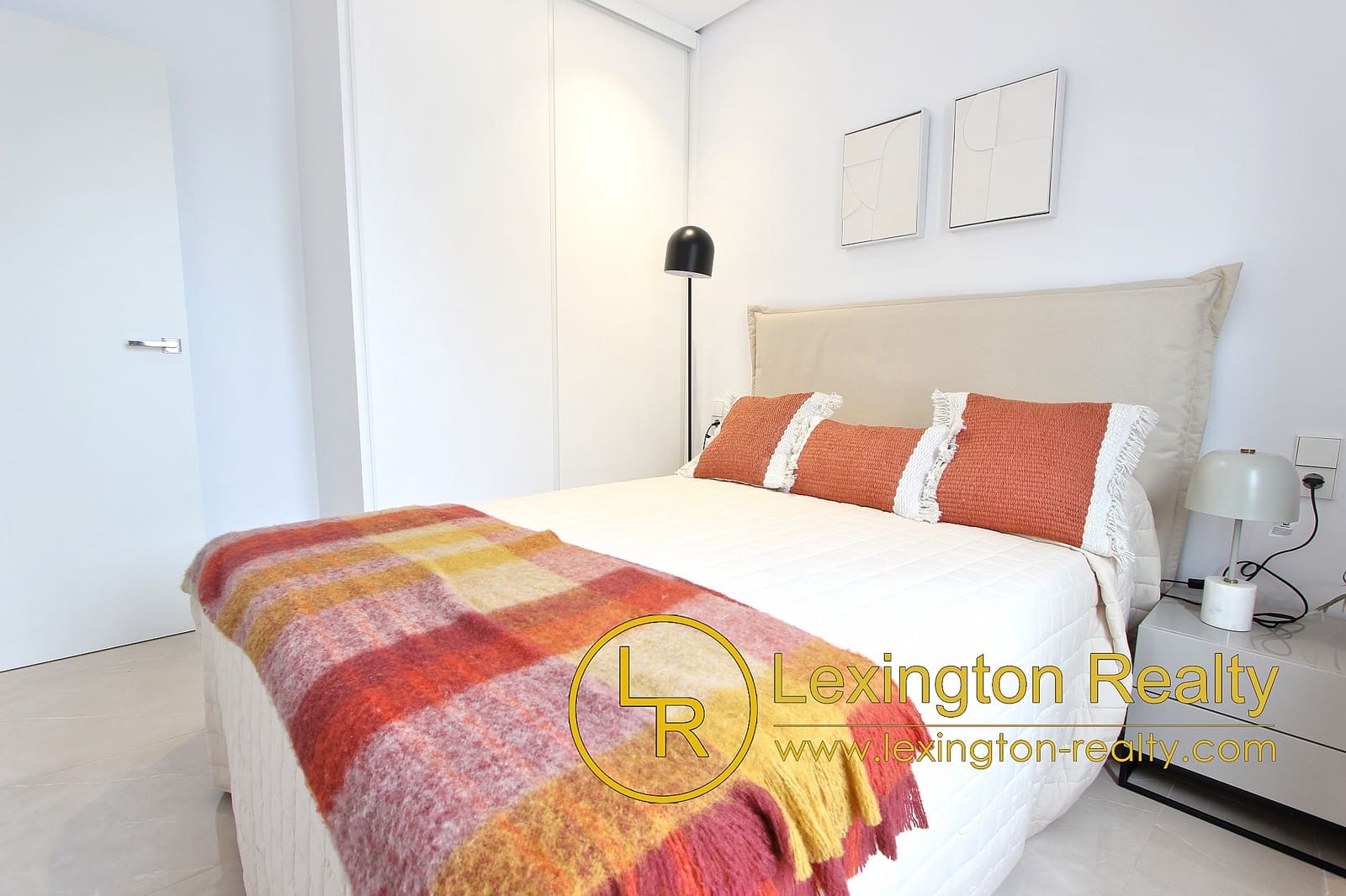 3 bedroom Townhouse for sale in Gran Alacant with pool garage - € 312,000 (Ref: 8222087)