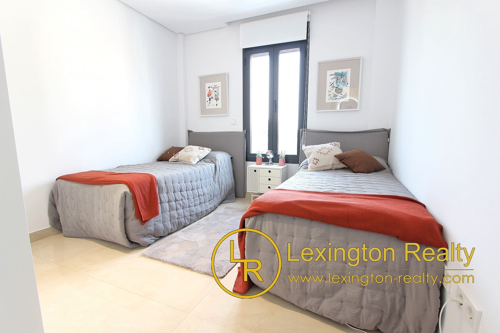 3 bedroom Townhouse for sale in Gran Alacant with pool garage - € 312,000 (Ref: 8222087)