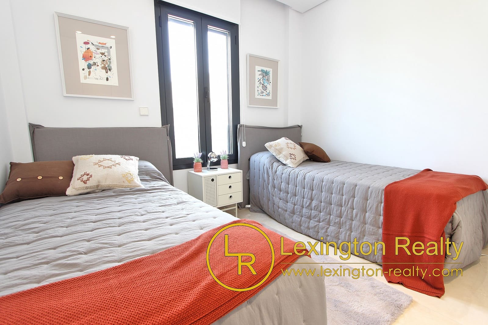 3 bedroom Townhouse for sale in Gran Alacant with pool garage - € 312,000 (Ref: 8222087)