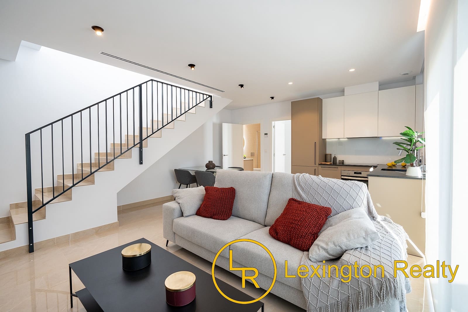 3 bedroom Townhouse for sale in Gran Alacant with pool garage - € 350,000 (Ref: 8222087)