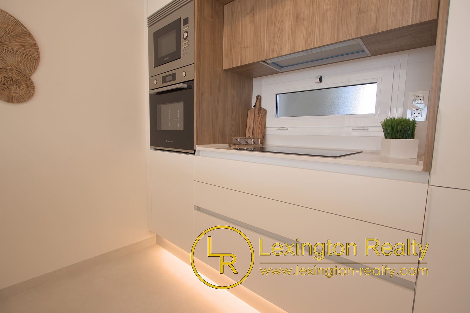 2 bedroom Apartment for sale in El Raso with pool garage - € 294,000 (Ref: 8816816)