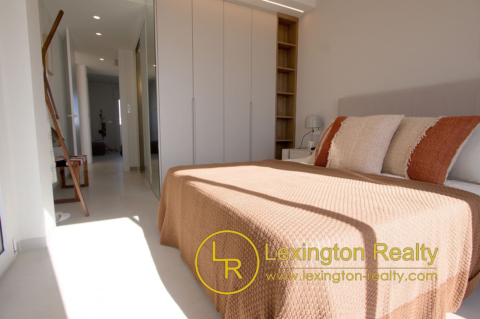 2 bedroom Apartment for sale in El Raso with pool garage - € 294,000 (Ref: 8816816)