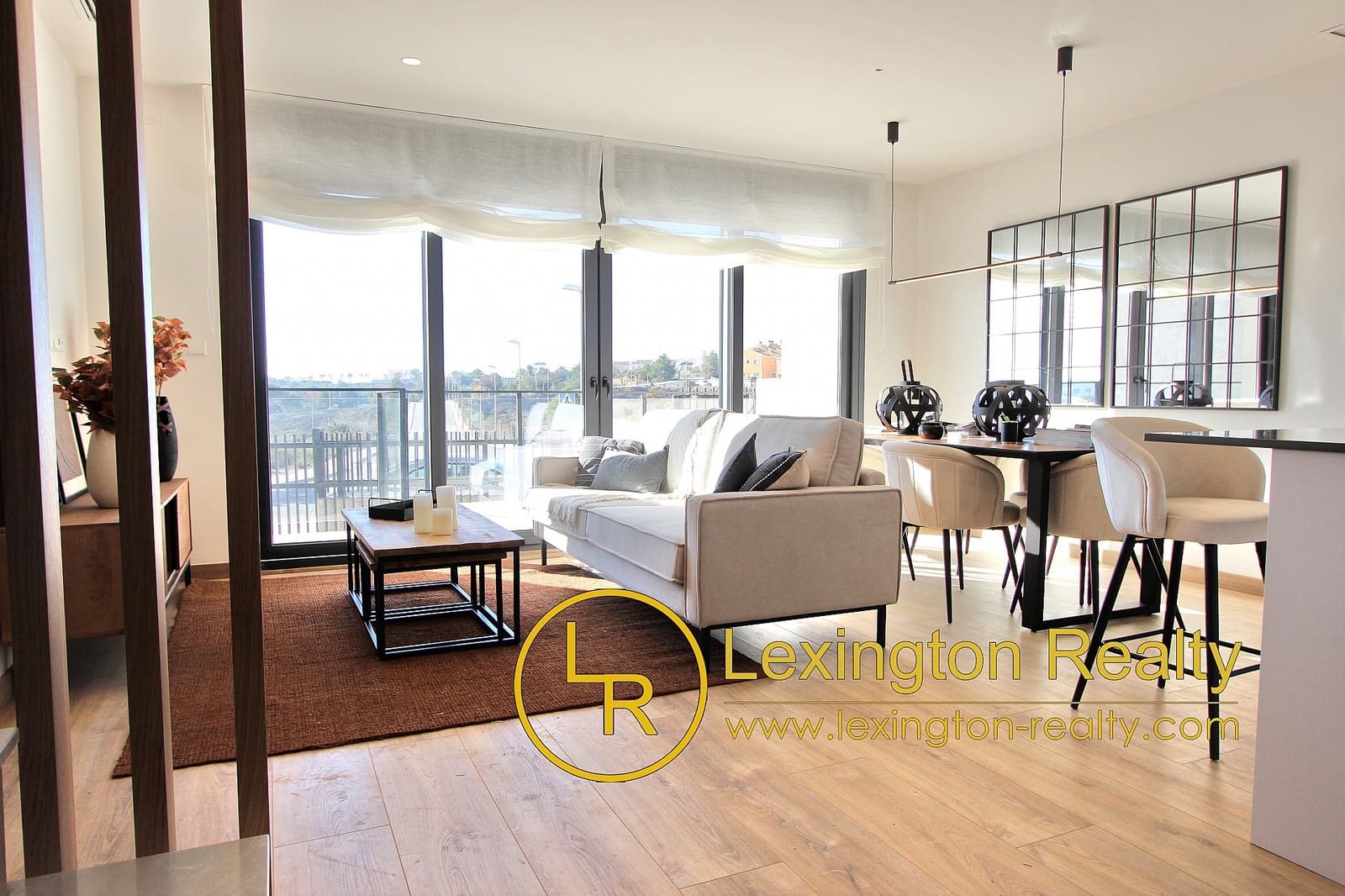 3 soveværelse Byhus til salg i Monforte del Cid med swimmingpool garage - € 332.500 (Ref: 8816817)