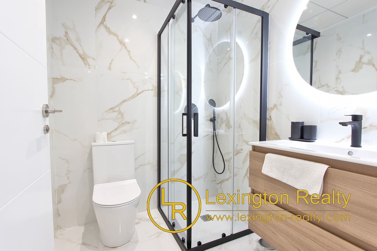 3 soveværelse Semi-Rækkehus til salg i Los Montesinos med swimmingpool - € 539.000 (Ref: 8909921)