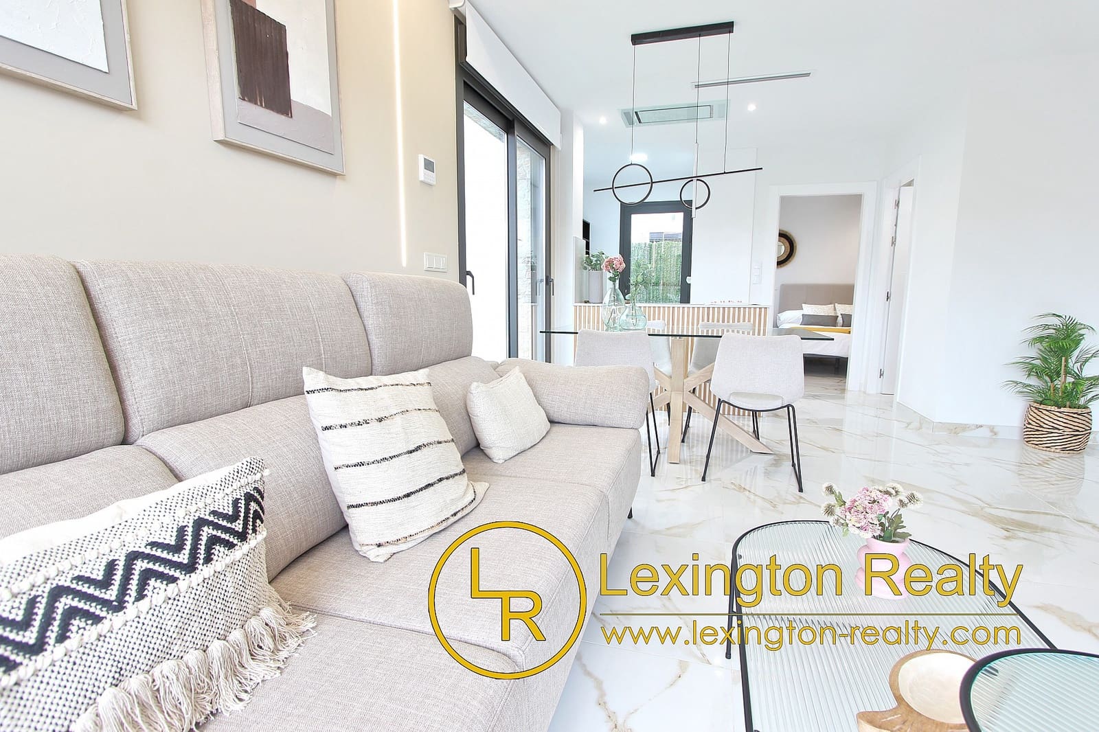 3 soveværelse Semi-Rækkehus til salg i Los Montesinos med swimmingpool - € 539.000 (Ref: 8909921)