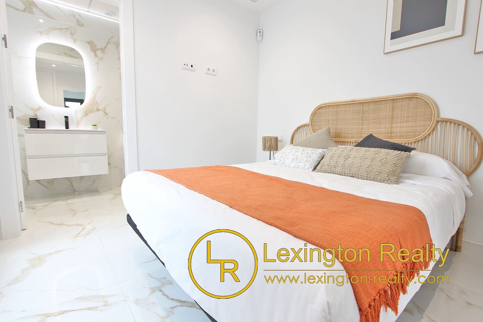 3 soveværelse Semi-Rækkehus til salg i Los Montesinos med swimmingpool - € 539.000 (Ref: 8909921)