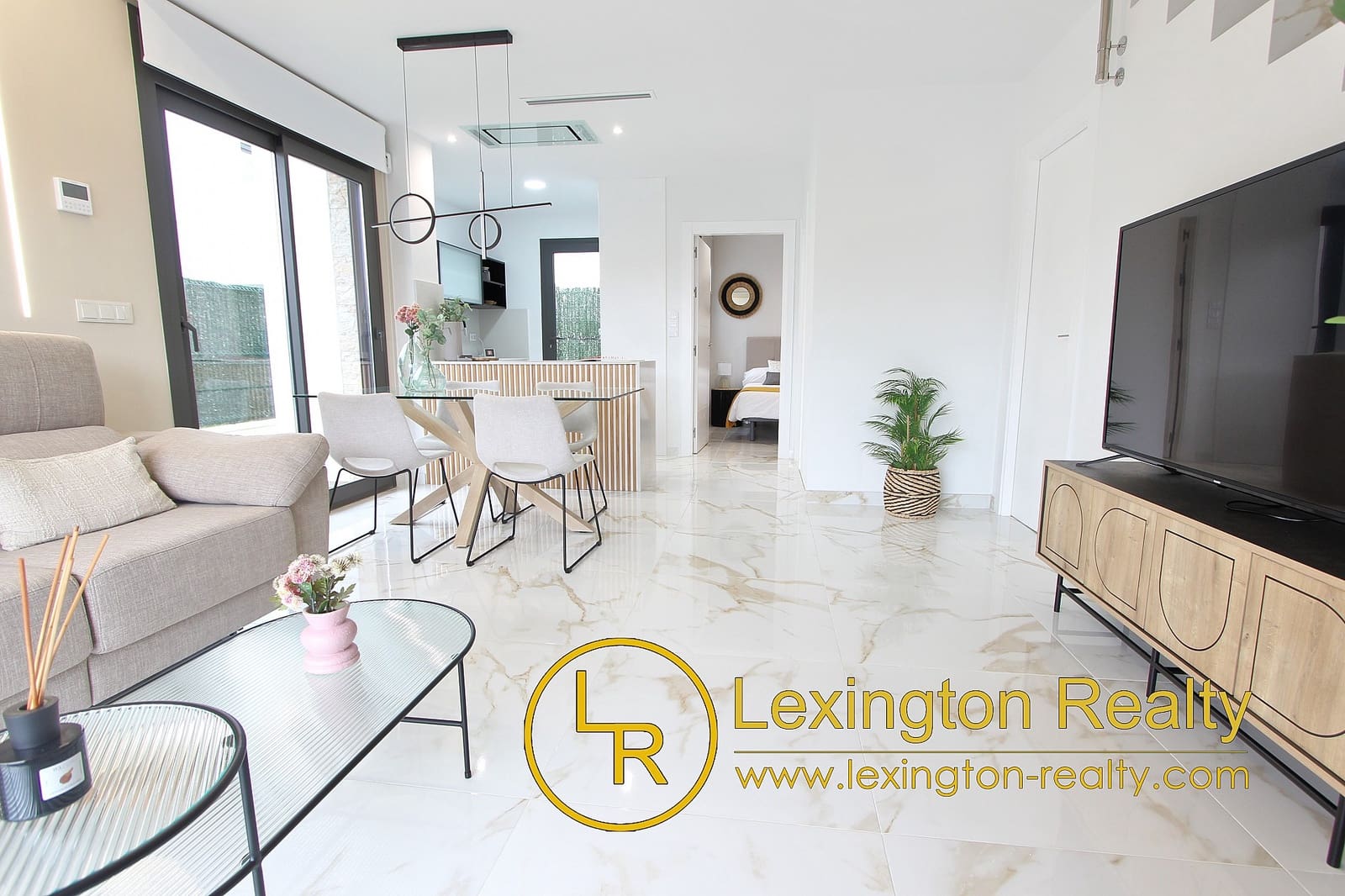 3 soveværelse Semi-Rækkehus til salg i Los Montesinos med swimmingpool - € 539.000 (Ref: 8909921)