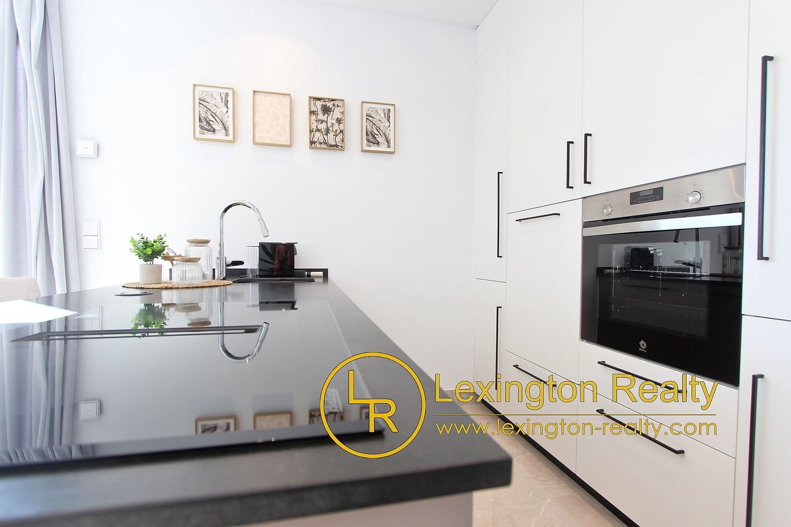 3 soveværelse Villa til salg i La Marina med swimmingpool garage - € 595.000 (Ref: 8909922)