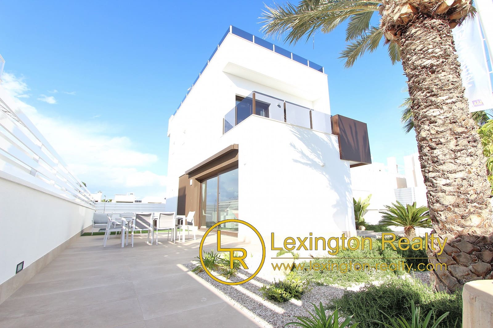 3 soveværelse Villa til salg i La Marina med swimmingpool garage - € 595.000 (Ref: 8909922)