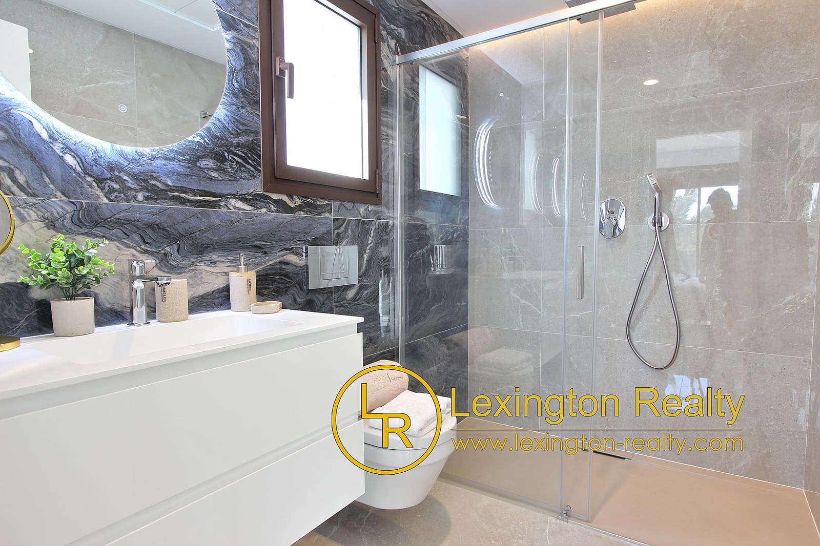 3 soveværelse Villa til salg i La Marina med swimmingpool garage - € 595.000 (Ref: 8909922)