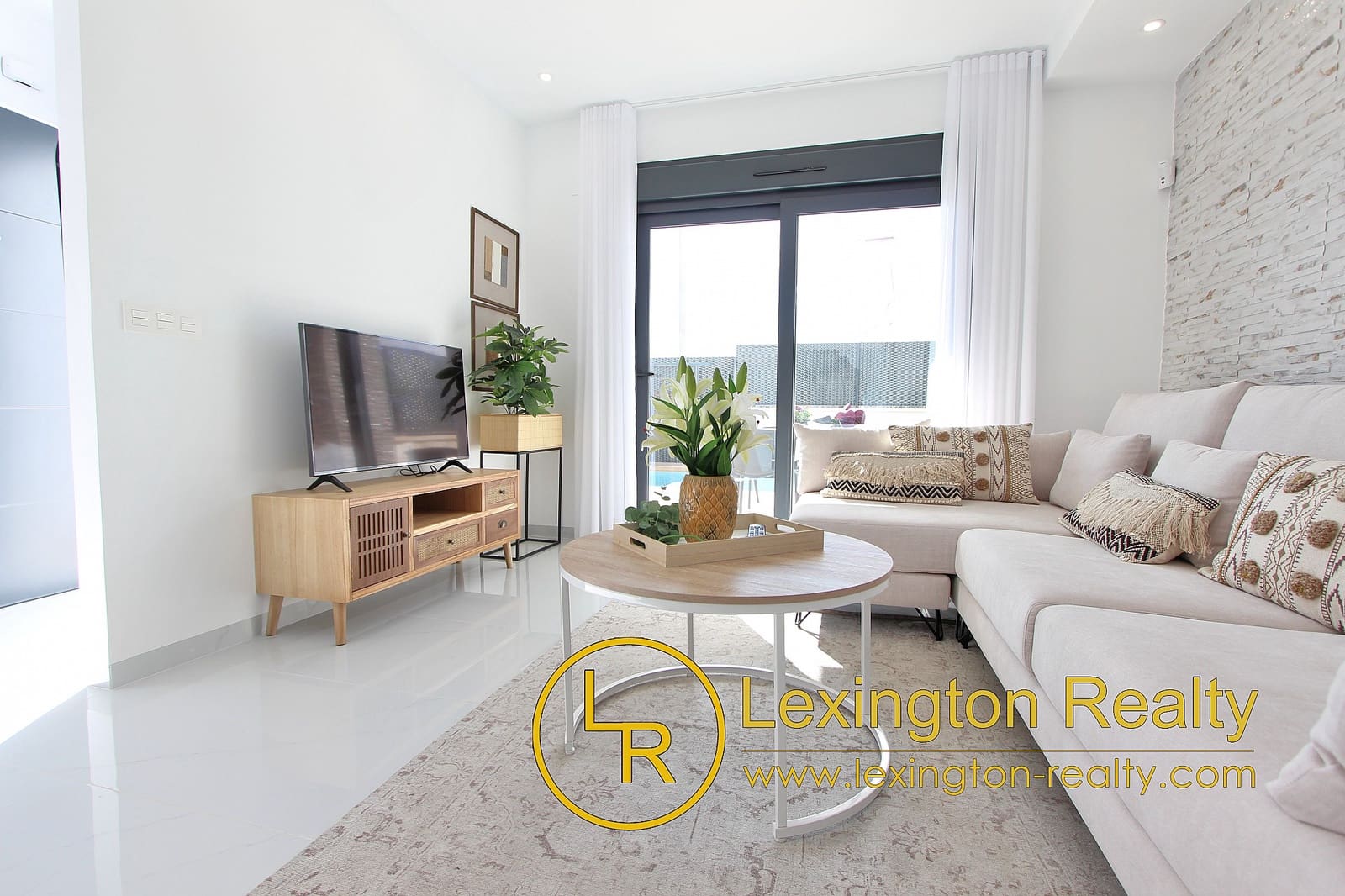 3 soveværelse Villa til salg i Orihuela Costa med swimmingpool garage - € 389.000 (Ref: 8909923)