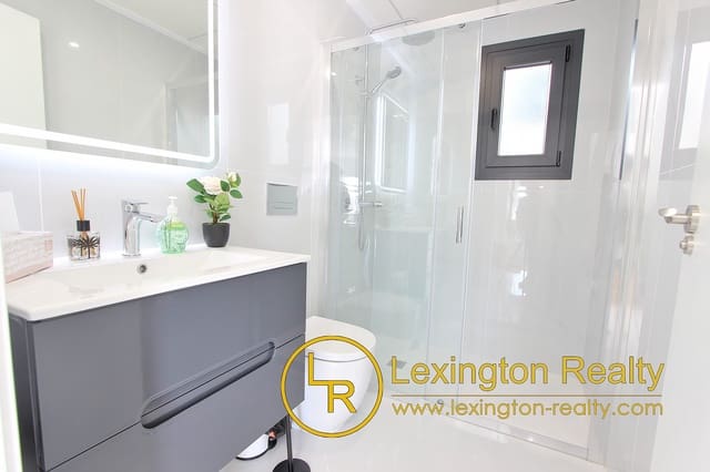 3 bedroom Villa for sale in Orihuela Costa, Orihuela with pool garage - € 389,000 (Ref: 8909923)