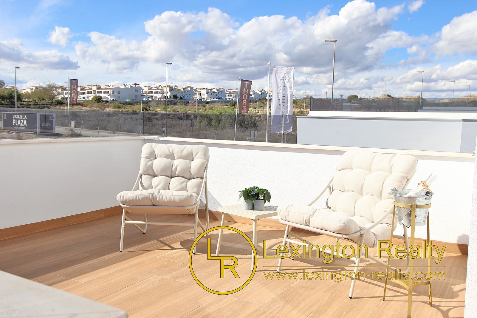 3 soveværelse Villa til salg i Orihuela Costa med swimmingpool garage - € 389.000 (Ref: 8909923)