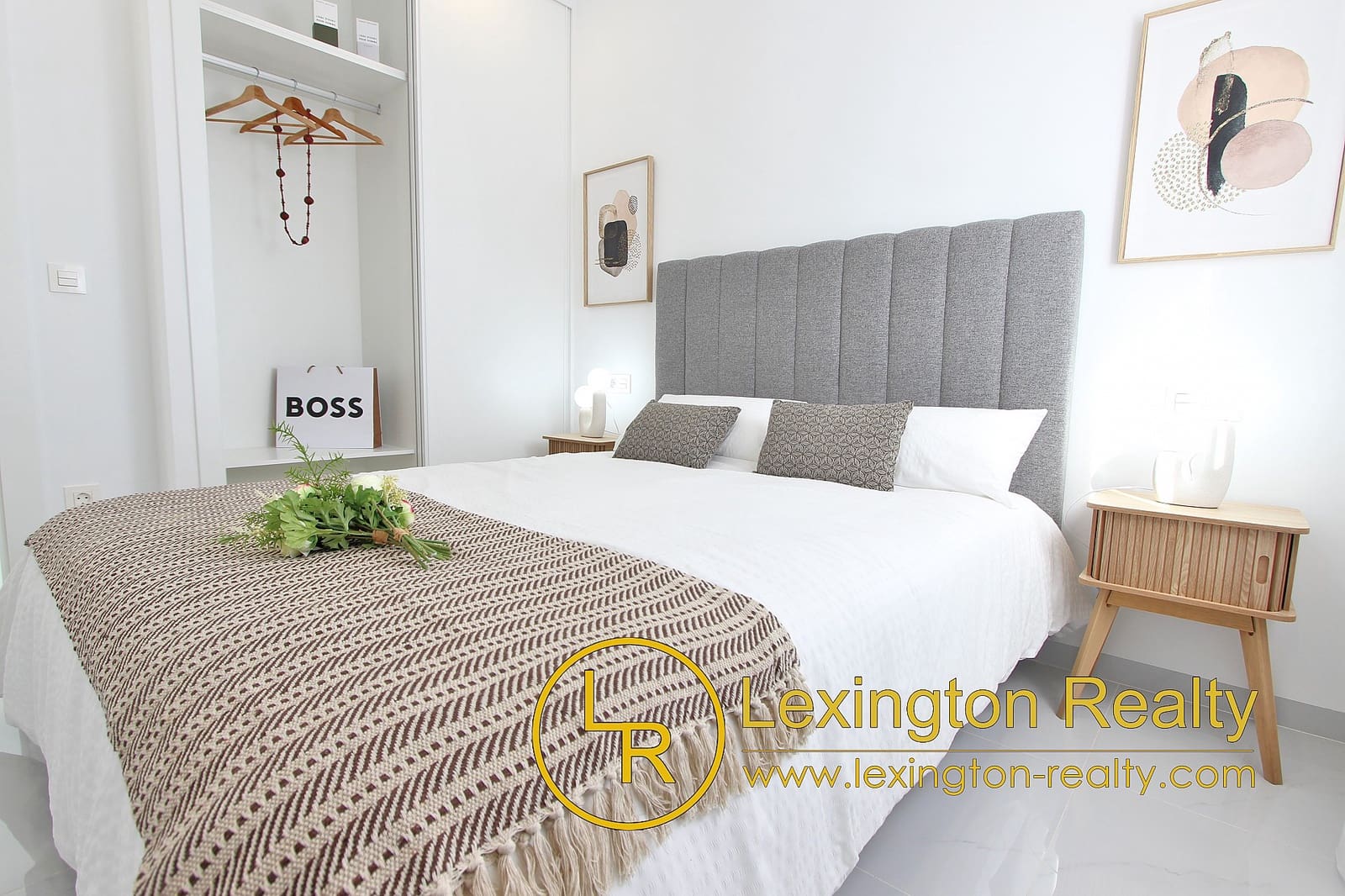 3 soveværelse Villa til salg i Orihuela Costa med swimmingpool garage - € 389.000 (Ref: 8909923)