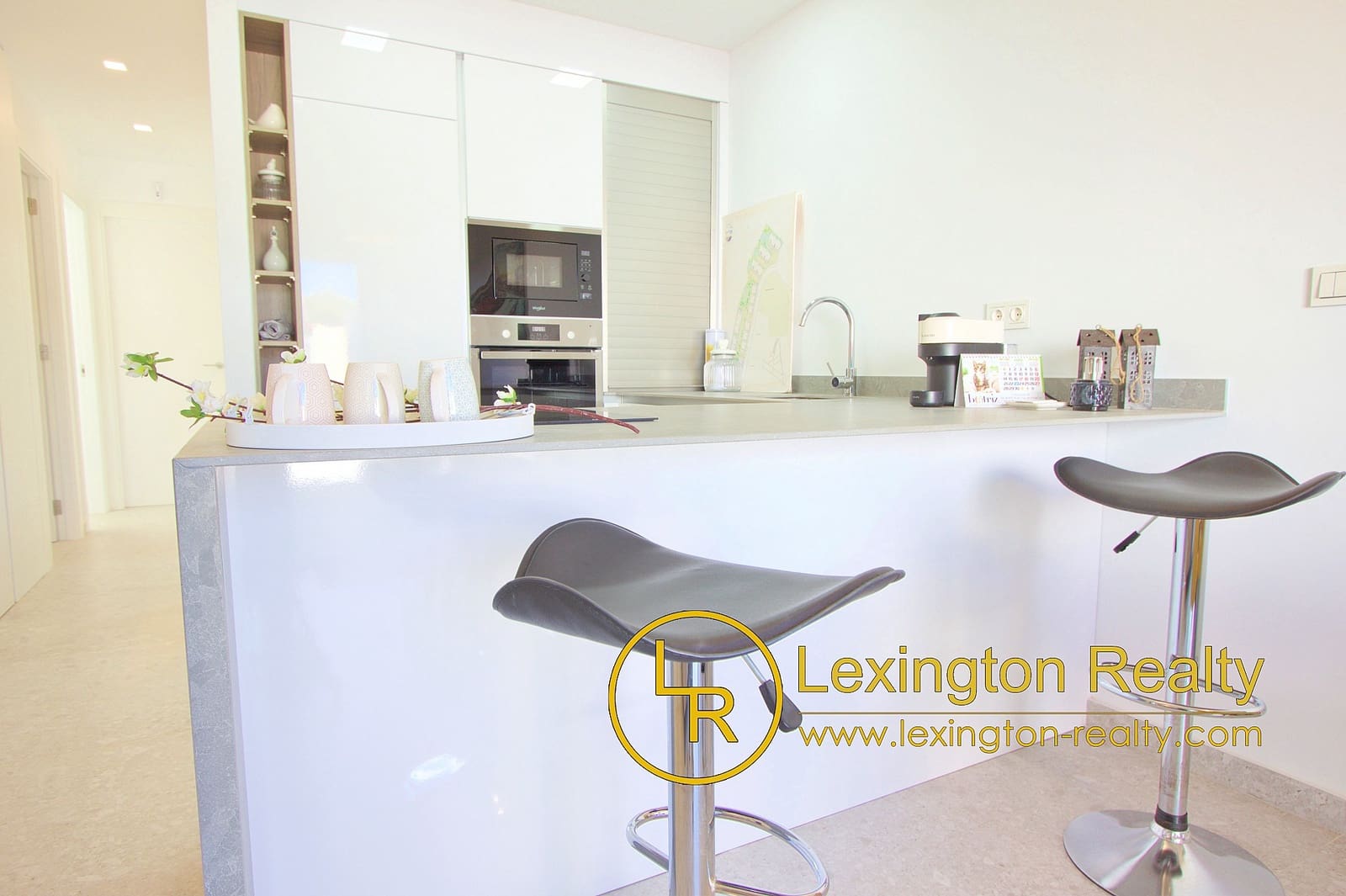 3 bedroom Apartment for sale in Torrevieja with pool garage - € 279,900 (Ref: 8956032)