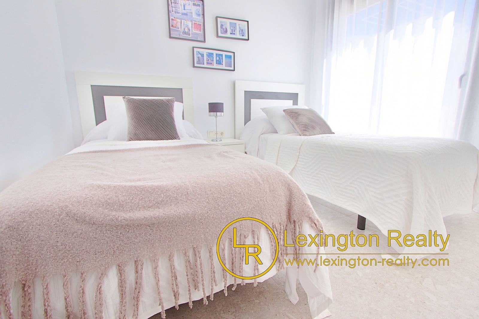 3 bedroom Apartment for sale in Torrevieja with pool garage - € 279,900 (Ref: 8956032)