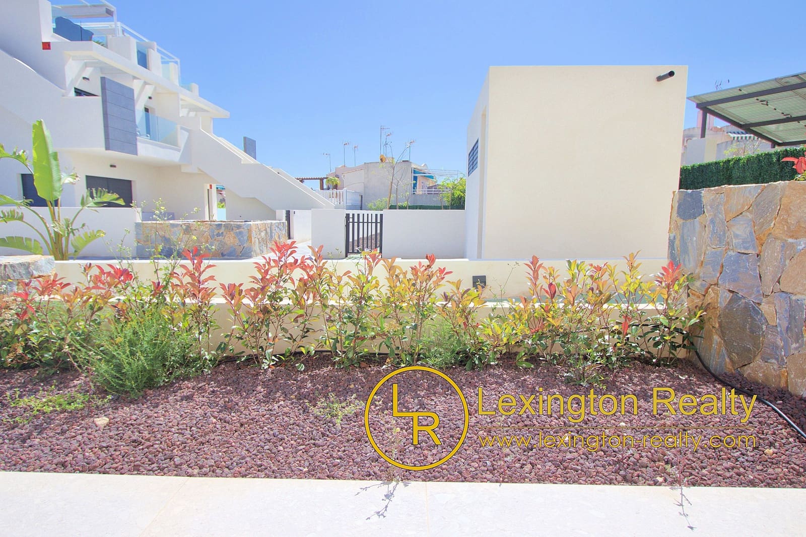 3 bedroom Apartment for sale in Torrevieja with pool garage - € 279,900 (Ref: 8956032)