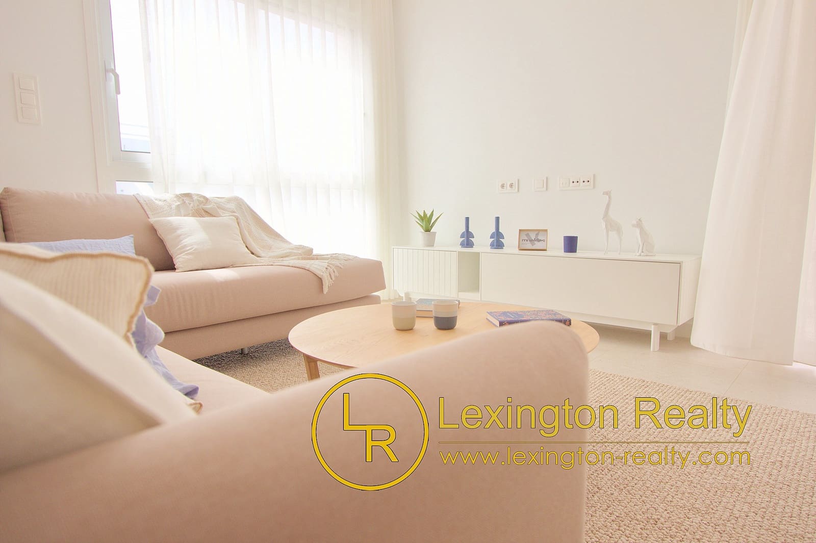 3 bedroom Bungalow for sale in Pilar de la Horadada with pool garage - € 334,900 (Ref: 8956033)