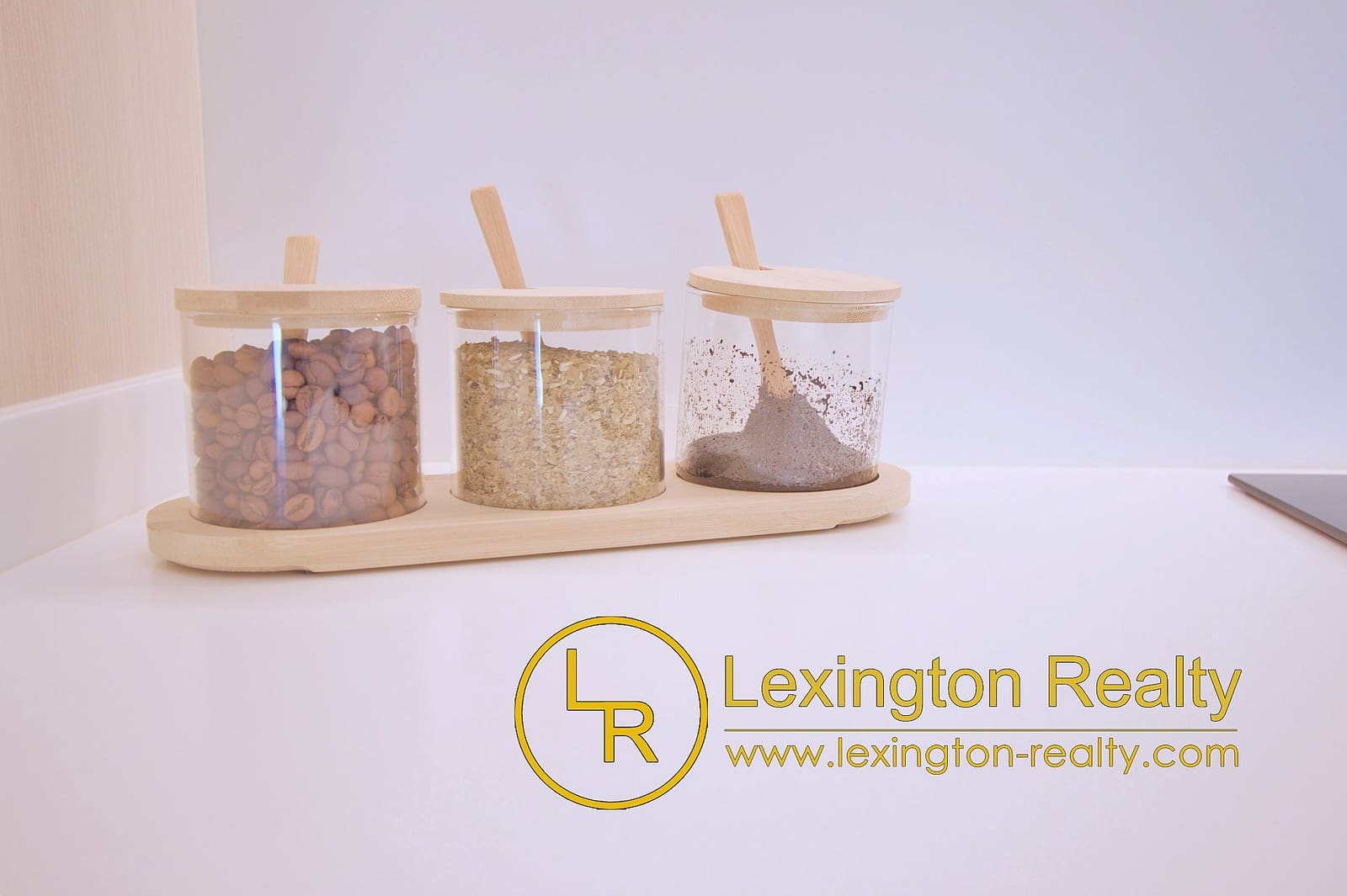 3 bedroom Bungalow for sale in Pilar de la Horadada with pool garage - € 334,900 (Ref: 8956033)