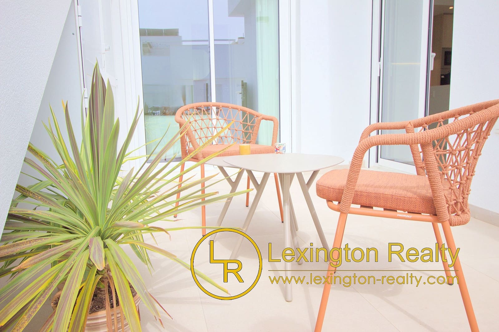 3 bedroom Bungalow for sale in Pilar de la Horadada with pool garage - € 334,900 (Ref: 8956033)