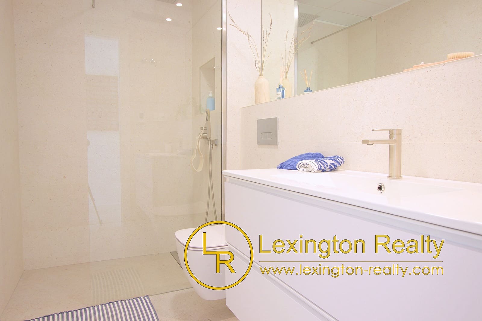 3 bedroom Bungalow for sale in Pilar de la Horadada with pool garage - € 334,900 (Ref: 8956033)