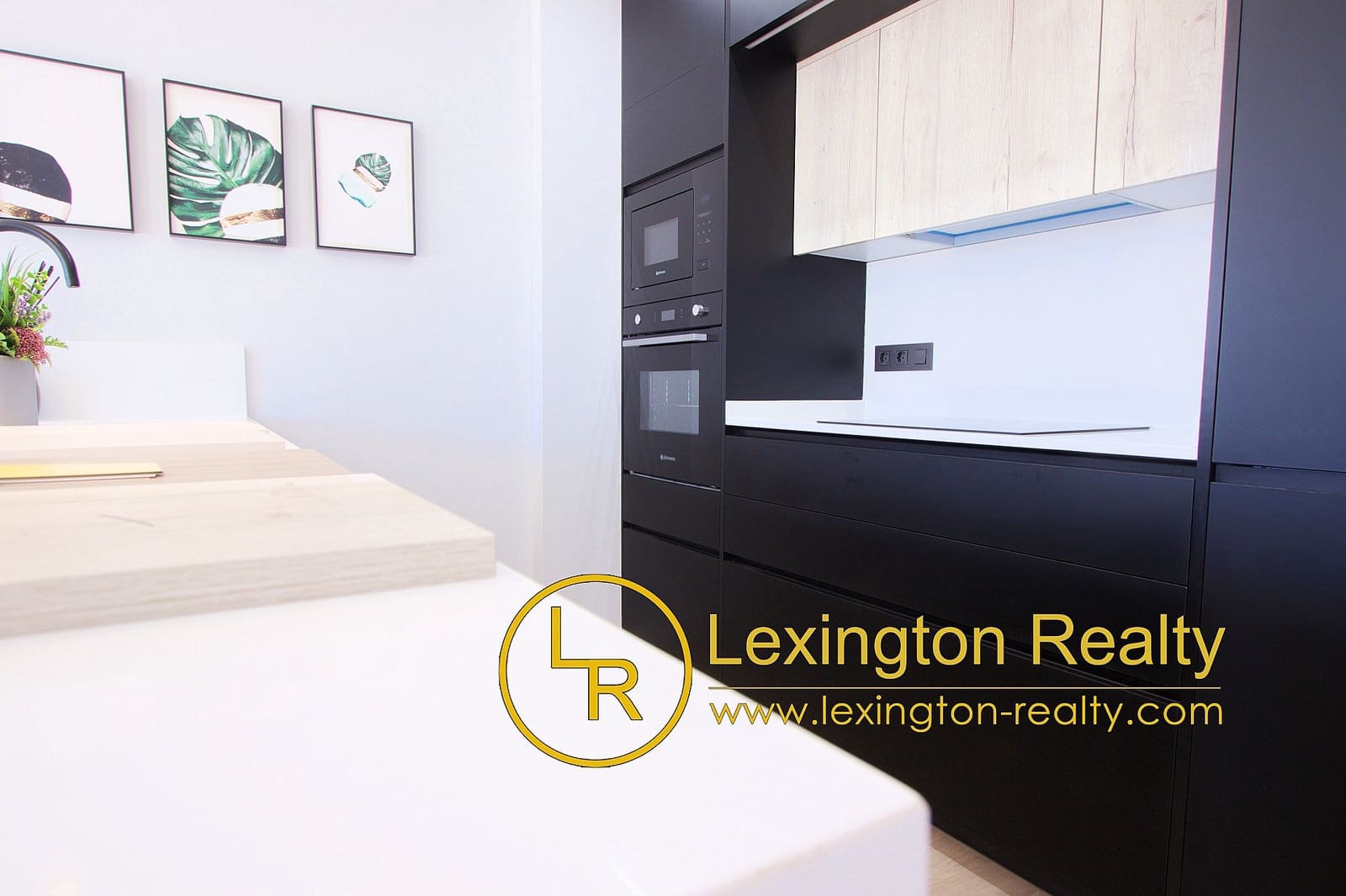 3 bedroom Apartment for sale in Pilar de la Horadada with pool garage - € 310,000 (Ref: 8956034)