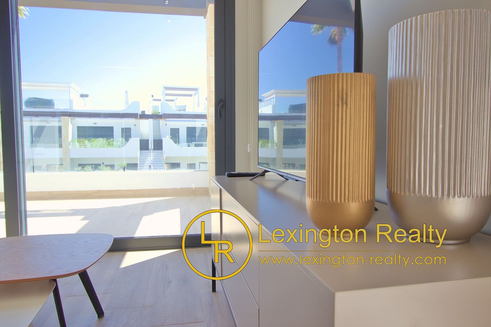 3 bedroom Apartment for sale in Pilar de la Horadada with pool garage - € 310,000 (Ref: 8956034)