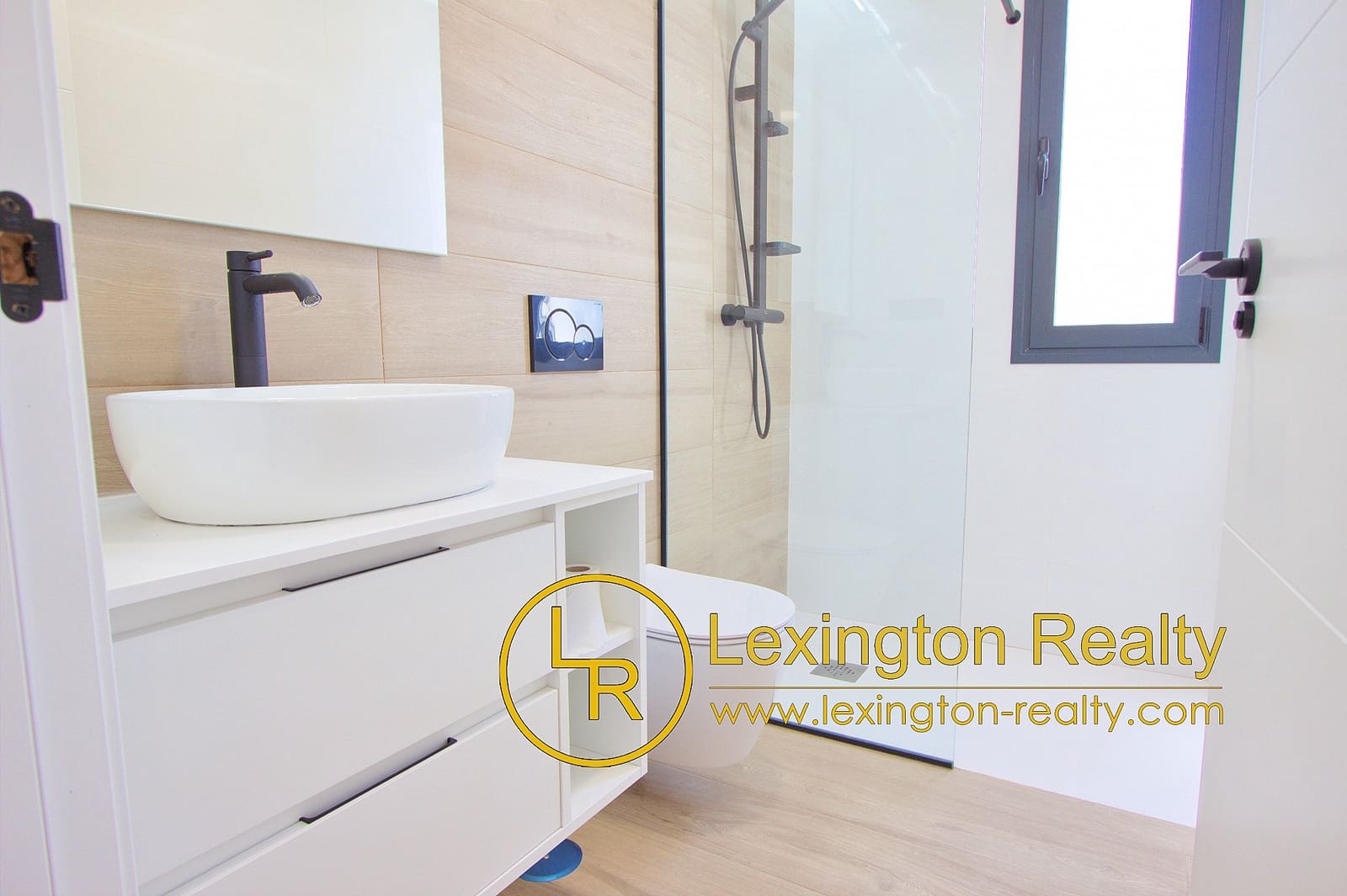 3 bedroom Apartment for sale in Pilar de la Horadada with pool garage - € 310,000 (Ref: 8956034)