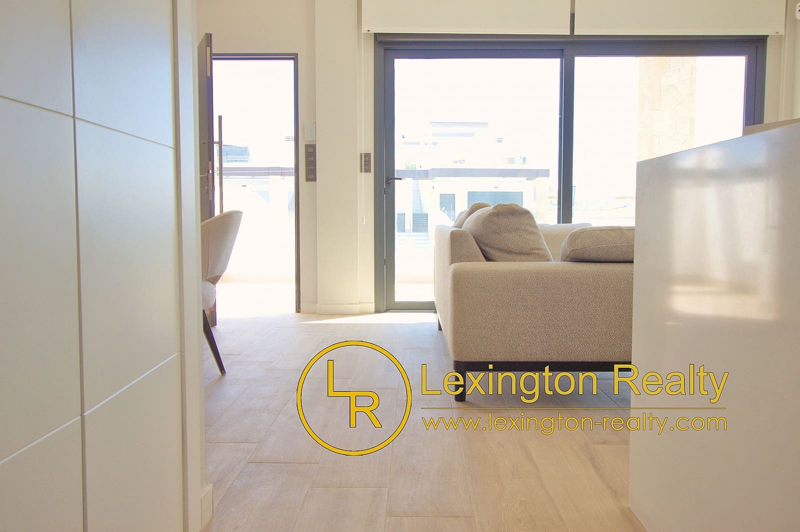 3 bedroom Apartment for sale in Pilar de la Horadada with pool garage - € 310,000 (Ref: 8956034)