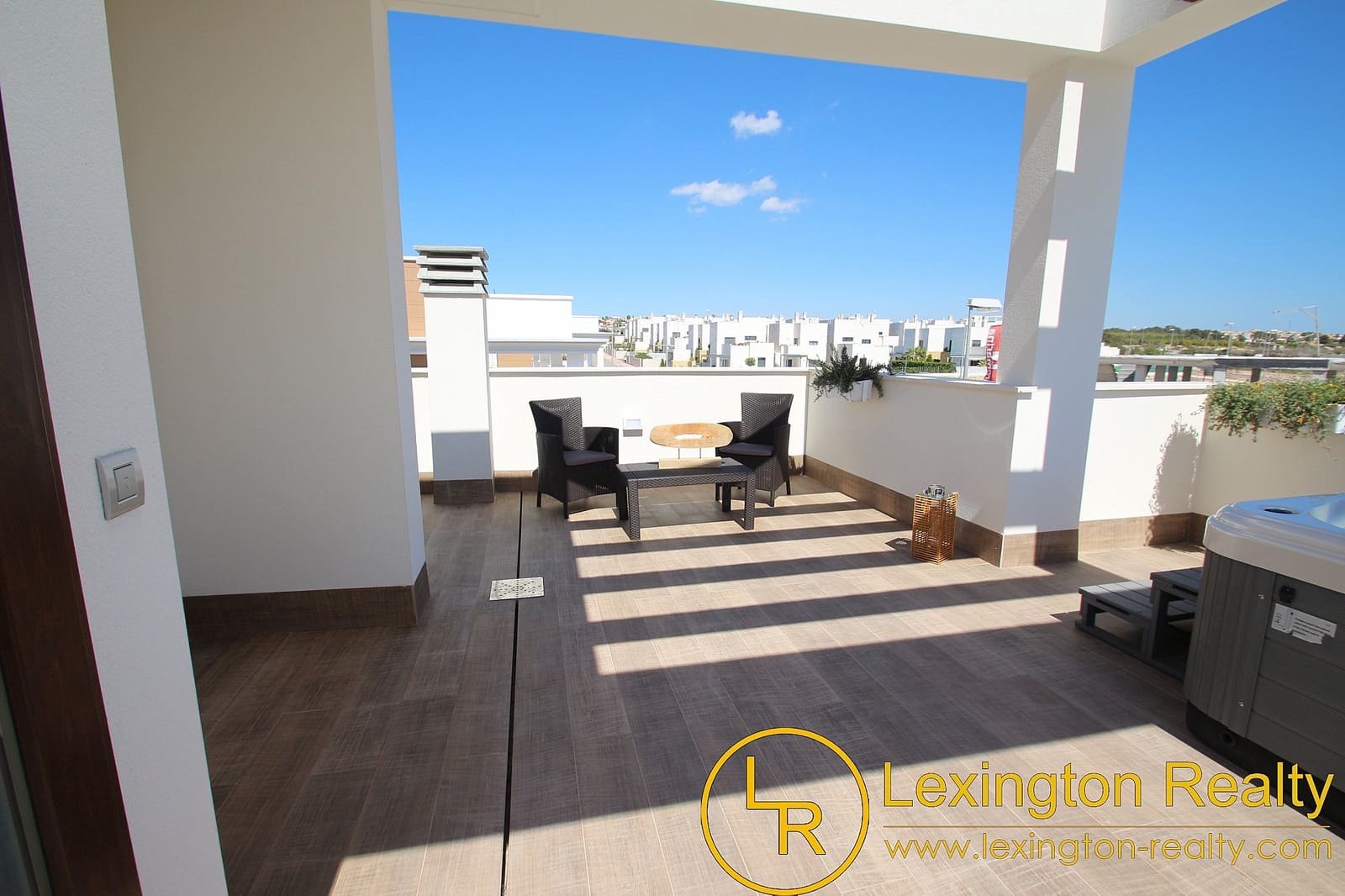 3 sypialnia Willa na sprzedaż w Los Montesinos z basenem garażem - 485 000 € (Ref: 8956036)