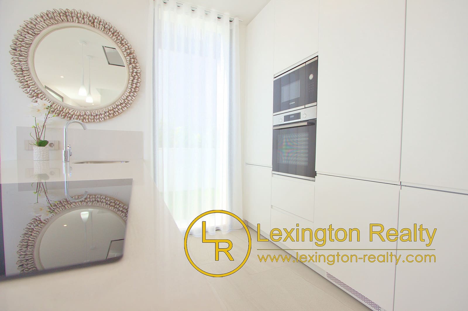 3 bedroom Villa for sale in Finestrat with pool garage - € 895,000 (Ref: 8956037)