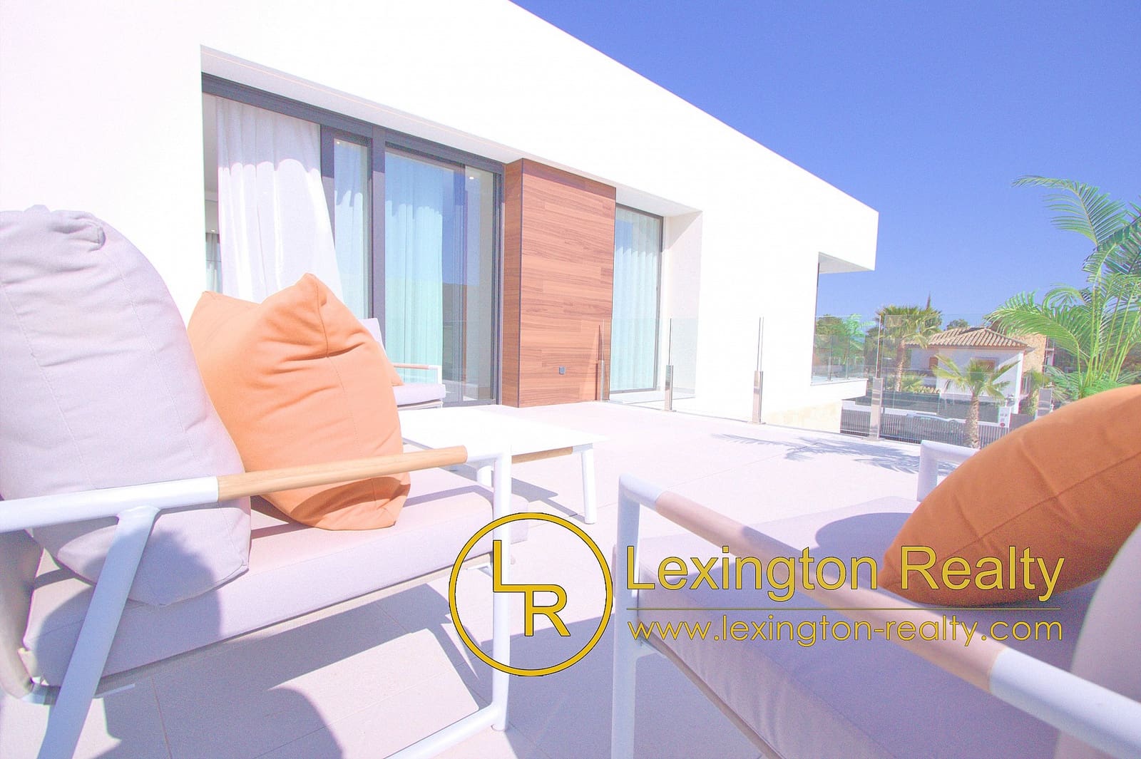 3 bedroom Villa for sale in Finestrat with pool garage - € 895,000 (Ref: 8956037)