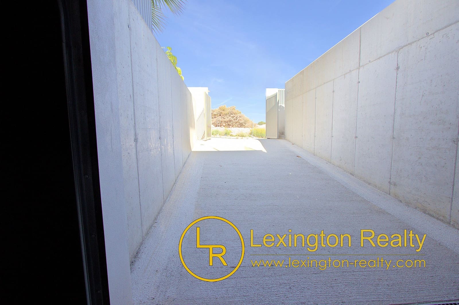 3 bedroom Villa for sale in Finestrat with pool garage - € 975,000 (Ref: 8956041)