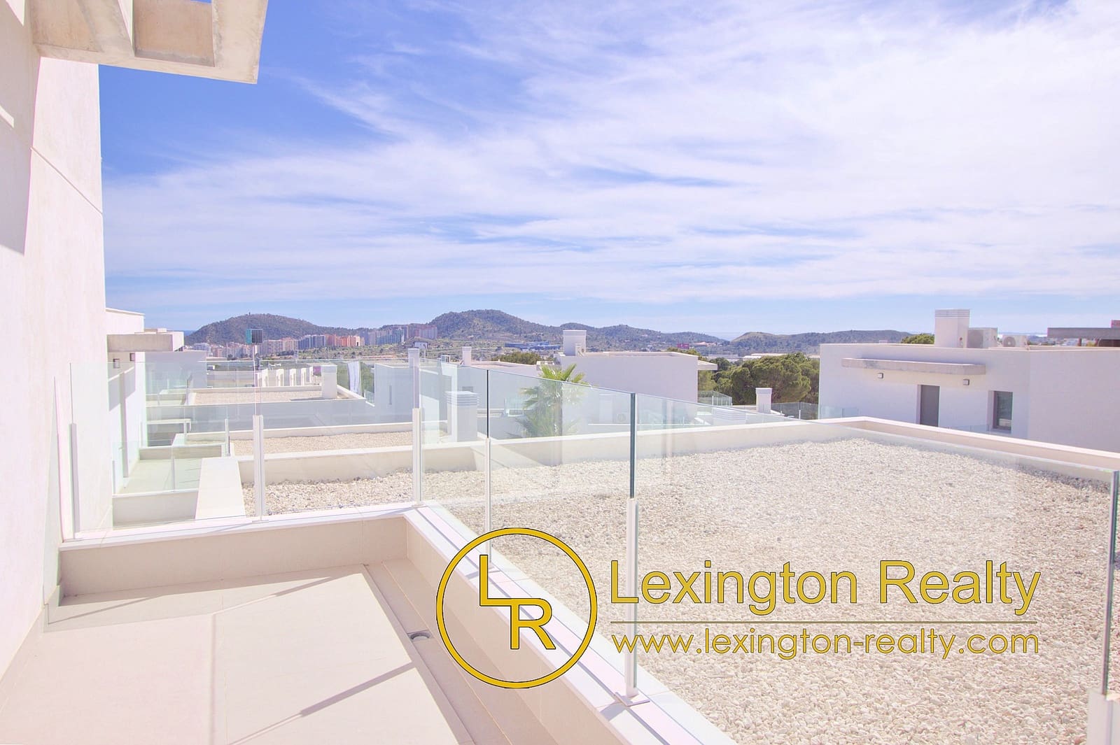 3 bedroom Villa for sale in Finestrat with pool garage - € 975,000 (Ref: 8956041)