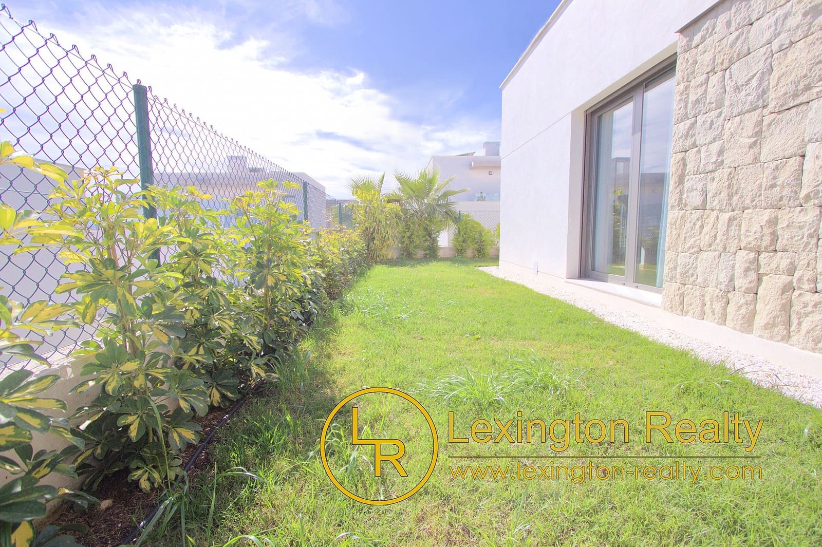 3 bedroom Villa for sale in Finestrat with pool garage - € 975,000 (Ref: 8956041)