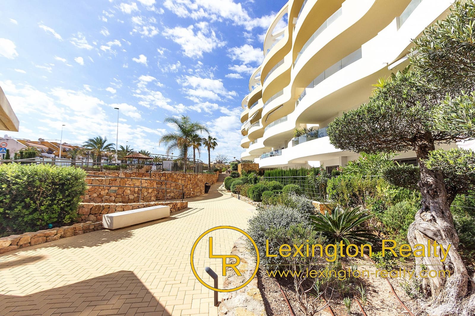 2 soveværelse Penthouse til salg i Arenales del Sol med swimmingpool garage - € 349.000 (Ref: 8969510)