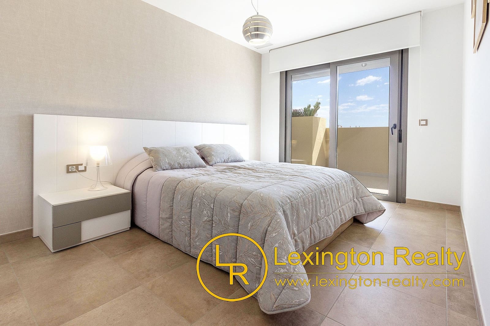 2 soveværelse Penthouse til salg i Arenales del Sol med swimmingpool garage - € 349.000 (Ref: 8969510)