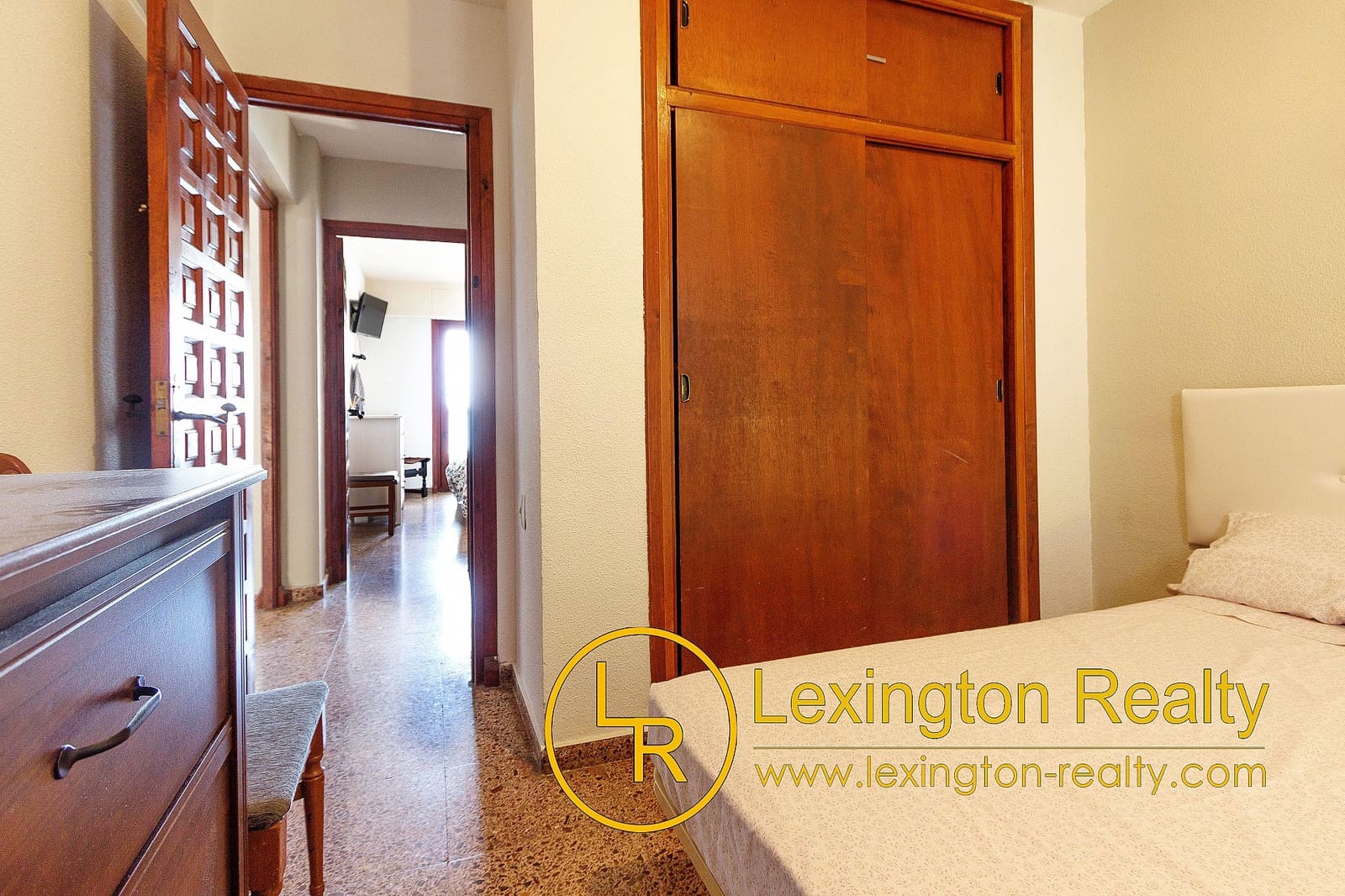 2 soveværelse Lejlighed til salg i Arenales del Sol med garage - € 255.000 (Ref: 9003919)