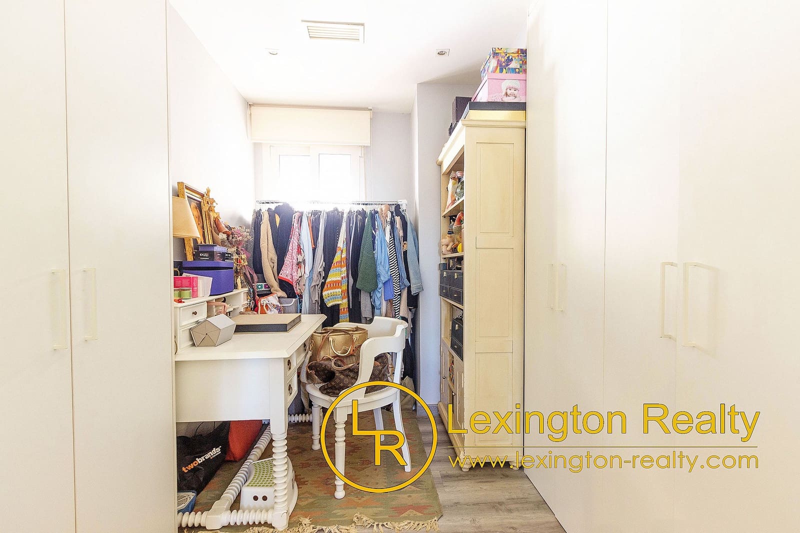 1 soveværelse Byhus til salg i Arenales del Sol med swimmingpool garage - € 505.000 (Ref: 9064337)