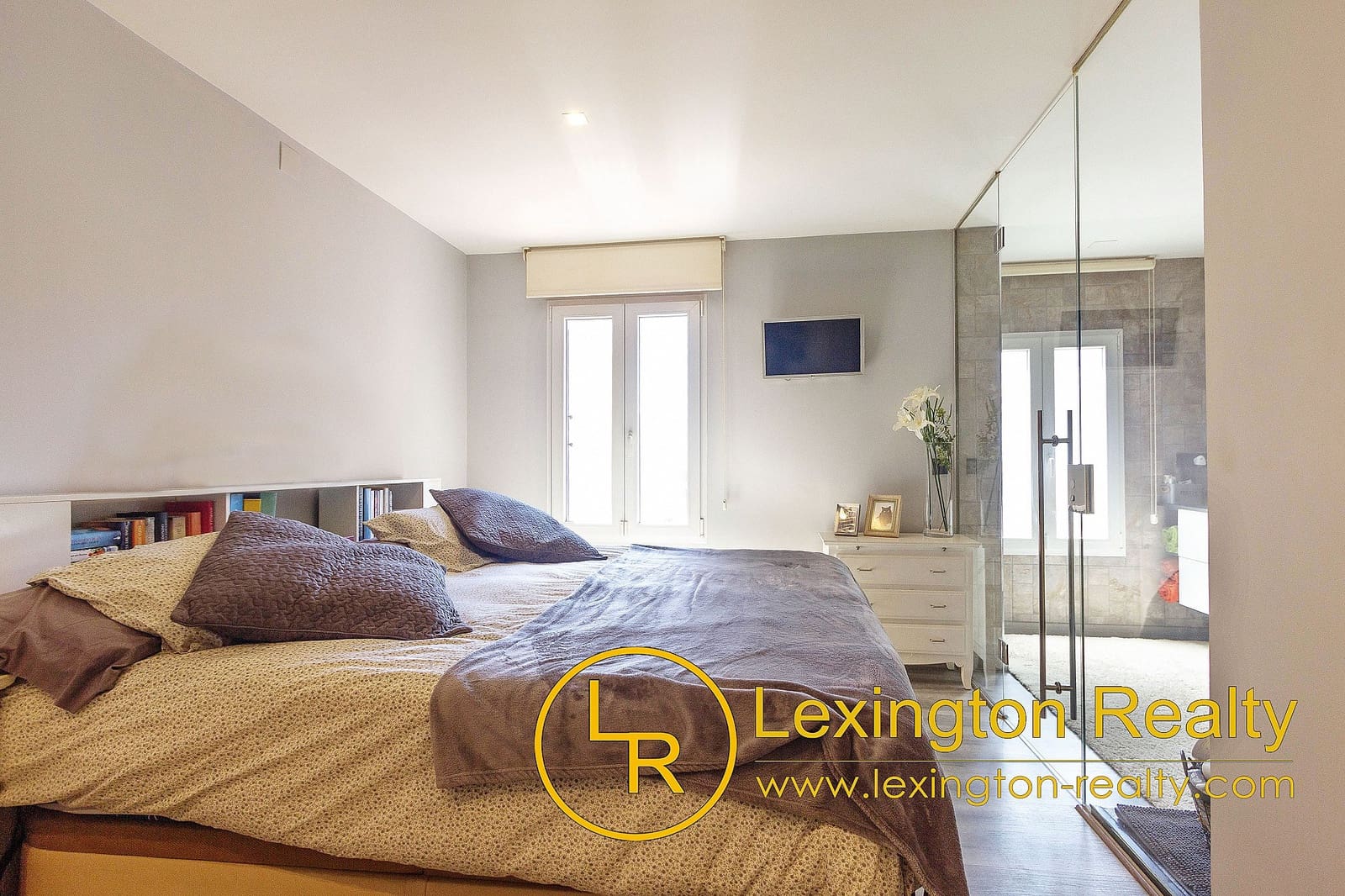 1 soveværelse Byhus til salg i Arenales del Sol med swimmingpool garage - € 505.000 (Ref: 9064337)