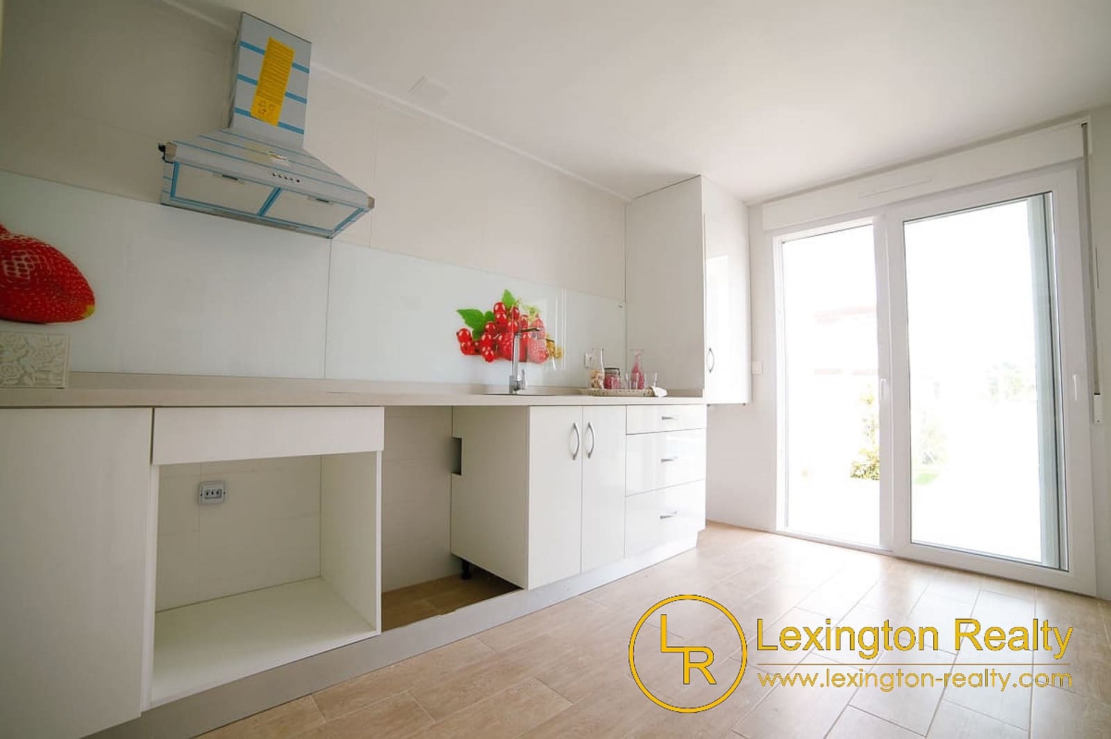 2 soveværelse Semi-Rækkehus til salg i Gran Alacant med swimmingpool garage - € 395.000 (Ref: 9093420)