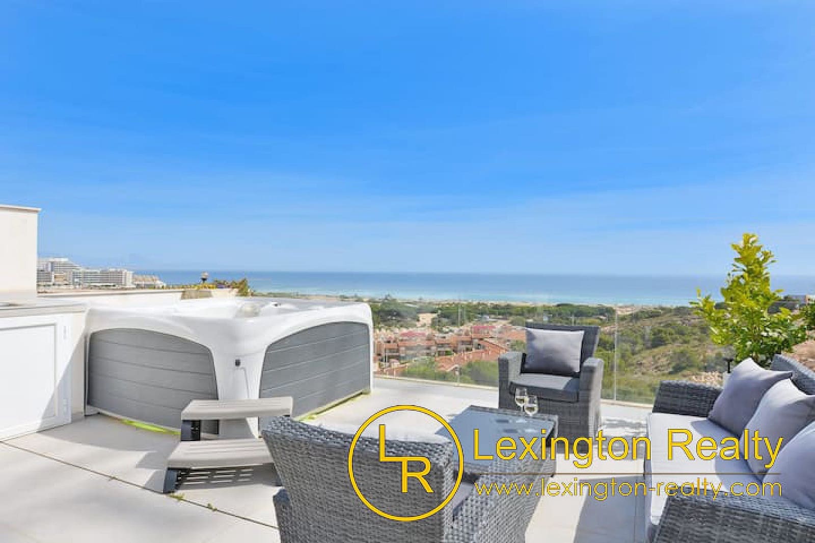 2 soveværelse Penthouse til salg i Gran Alacant med swimmingpool garage - € 419.000 (Ref: 9133805)