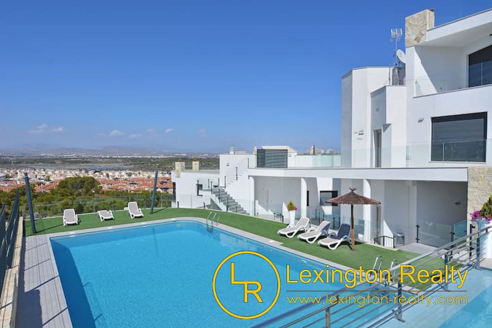 2 soveværelse Penthouse til salg i Gran Alacant med swimmingpool garage - € 419.000 (Ref: 9133805)