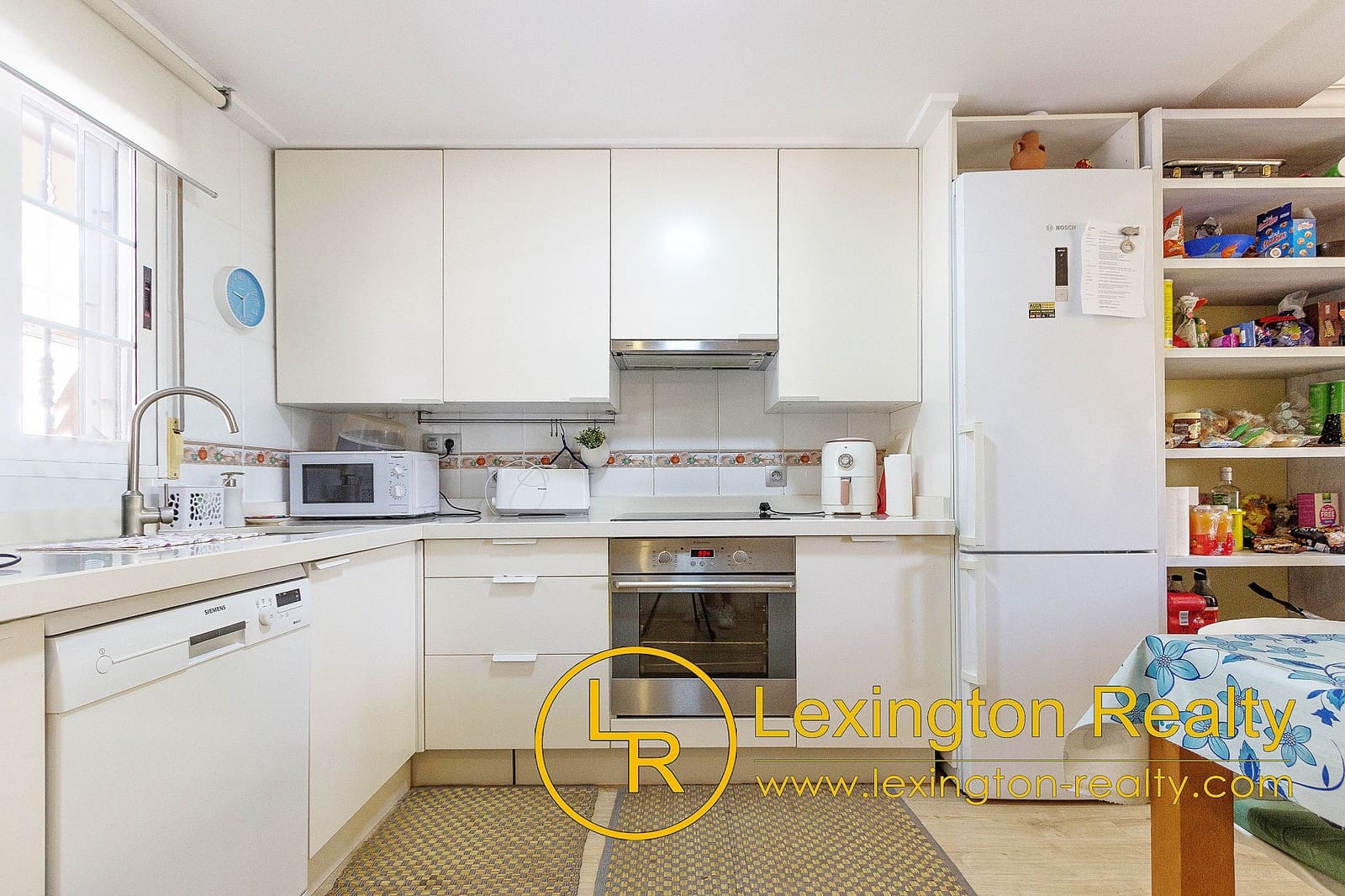 5 bedroom Townhouse for sale in Santa Pola with pool garage - € 319,000 (Ref: 9203306)