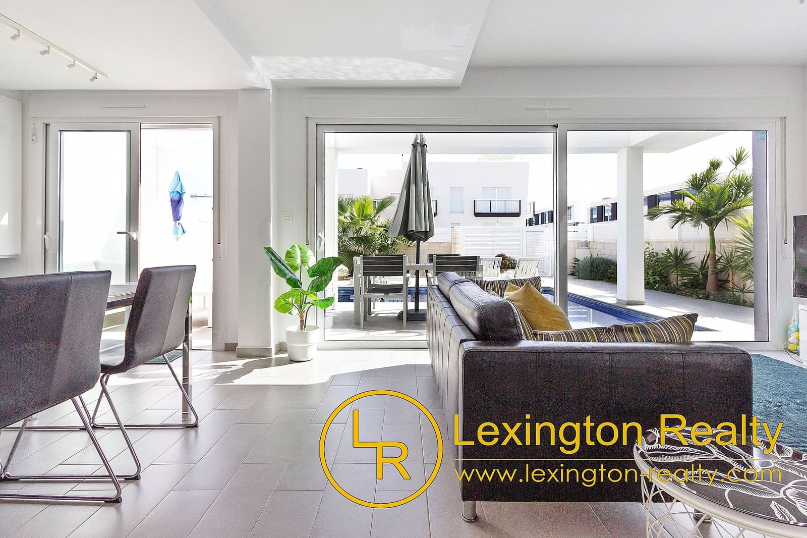 3 slaapkamer Halfvrijstaande villa te koop in Gran Alacant met zwembad garage - € 425.000 (Ref: 9378251)