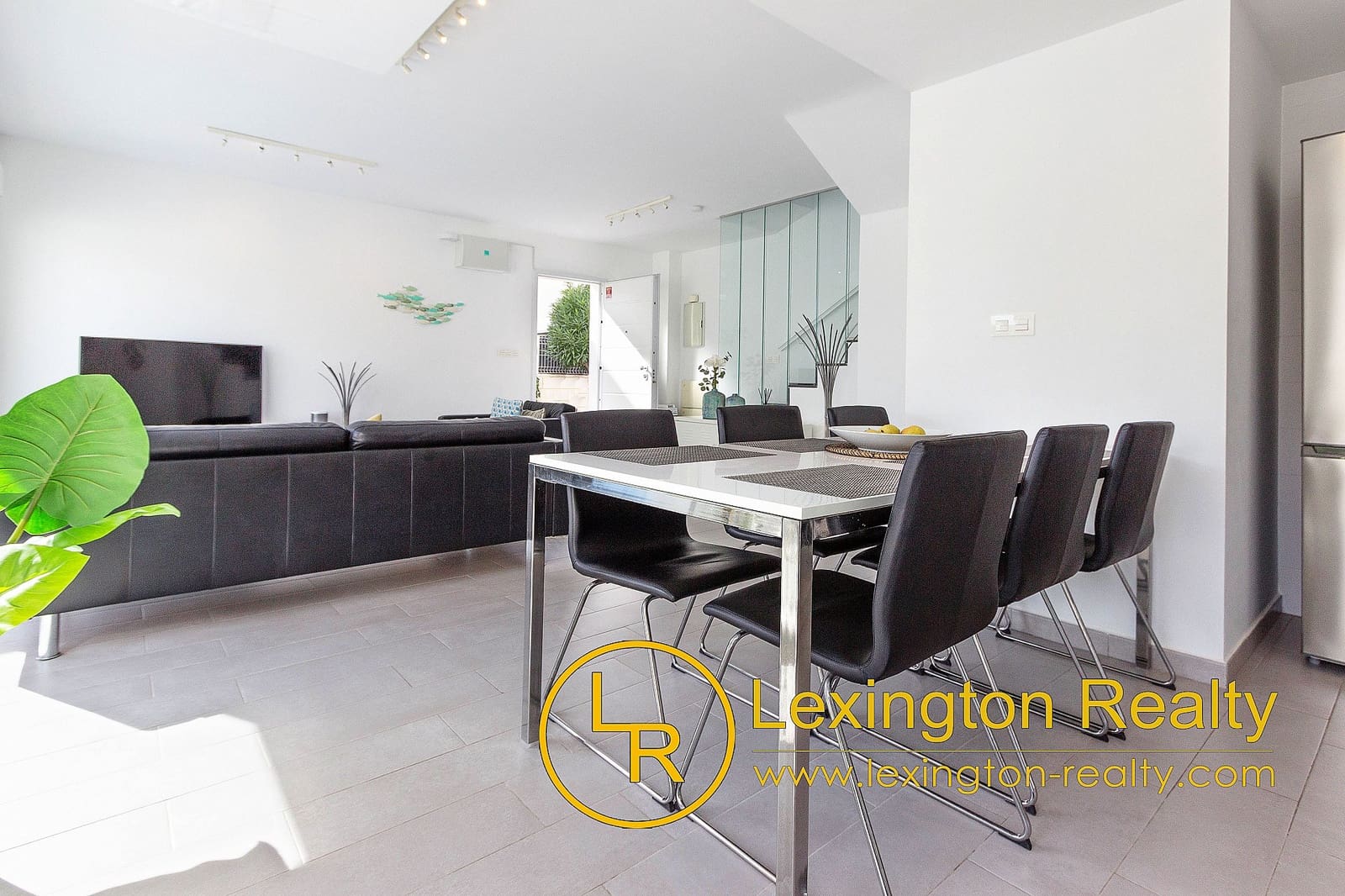 3 slaapkamer Halfvrijstaande villa te koop in Gran Alacant met zwembad garage - € 425.000 (Ref: 9378251)