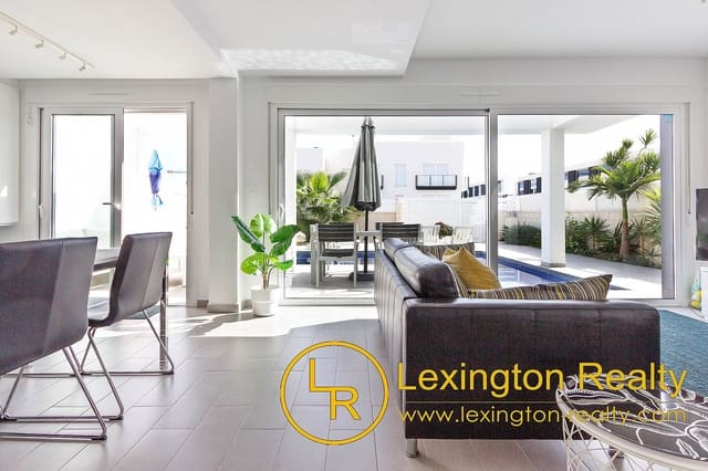 3 slaapkamer Halfvrijstaande villa te koop in Monte y Mar, Santa Pola met zwembad garage - € 425.000 (Ref: 9378251)