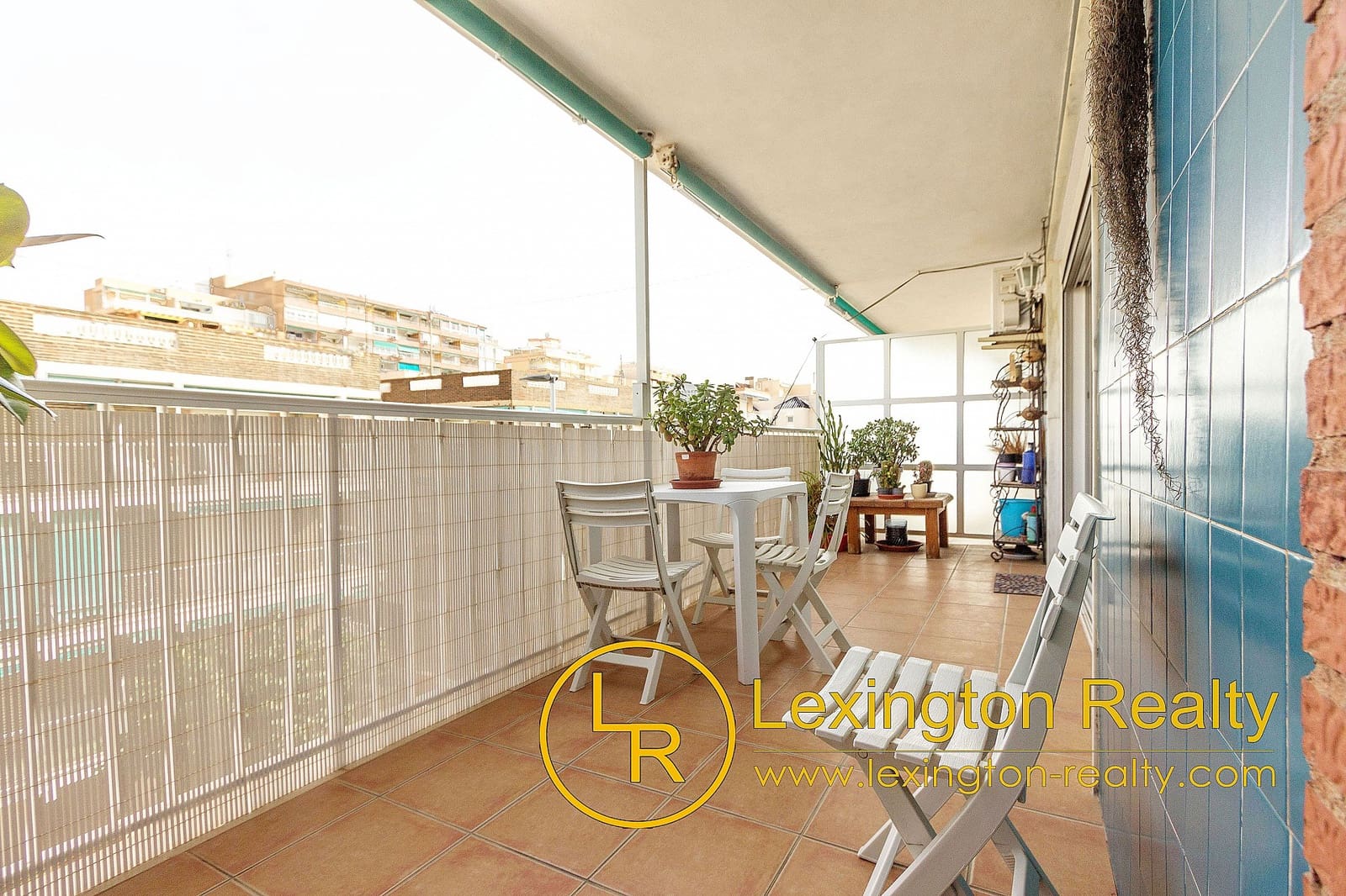 3 bedroom Apartment for sale in Santa Pola - € 240,000 (Ref: 9402408)